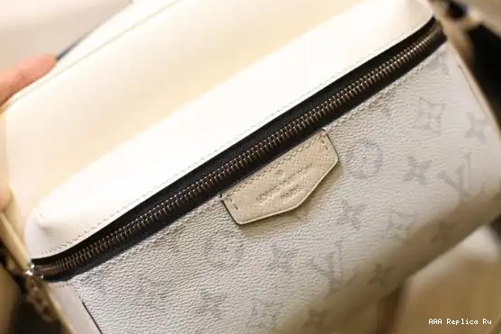 AAA Replica Ru Louis Messenger Vuitton 0624